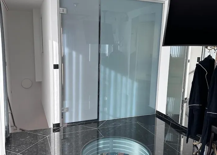 アパート Luxus Garten Maisonette Im Herz Von