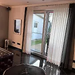 شقة Luxus Garten Maisonette Im Herz Von