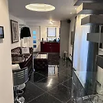 شقة Luxus Garten Maisonette Im Herz Von *